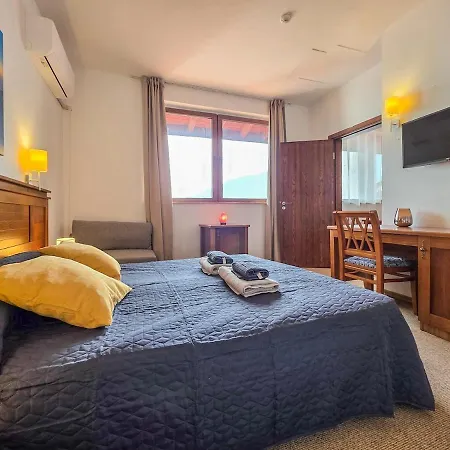 Edel View! 1br Ap With Mountain View In