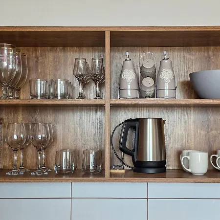 Edel View! 1br Ap With Mountain View In Διαμέρισμα