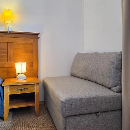 Edel View! 1br Ap With Mountain View In 반스코
