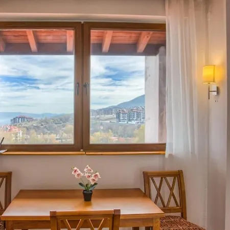 아파트 Edel View! 1br Ap With Mountain View In 반스코