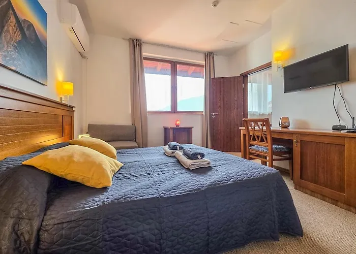 Edel View! 1br Ap With Mountain View In